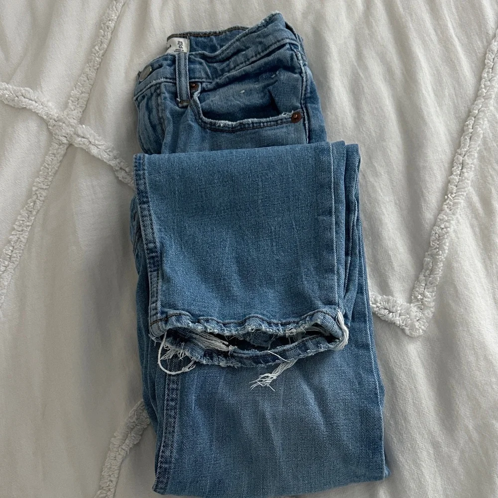 Abercrombie and Fitch Classic High-Rise Straight Leg Women’s Jeans - Blue - Picture 5 of 5